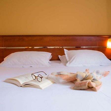 Brit Hotel Rennes St Gregoire - Le Villeneuve Saint-Gregoire  Bagian luar foto
