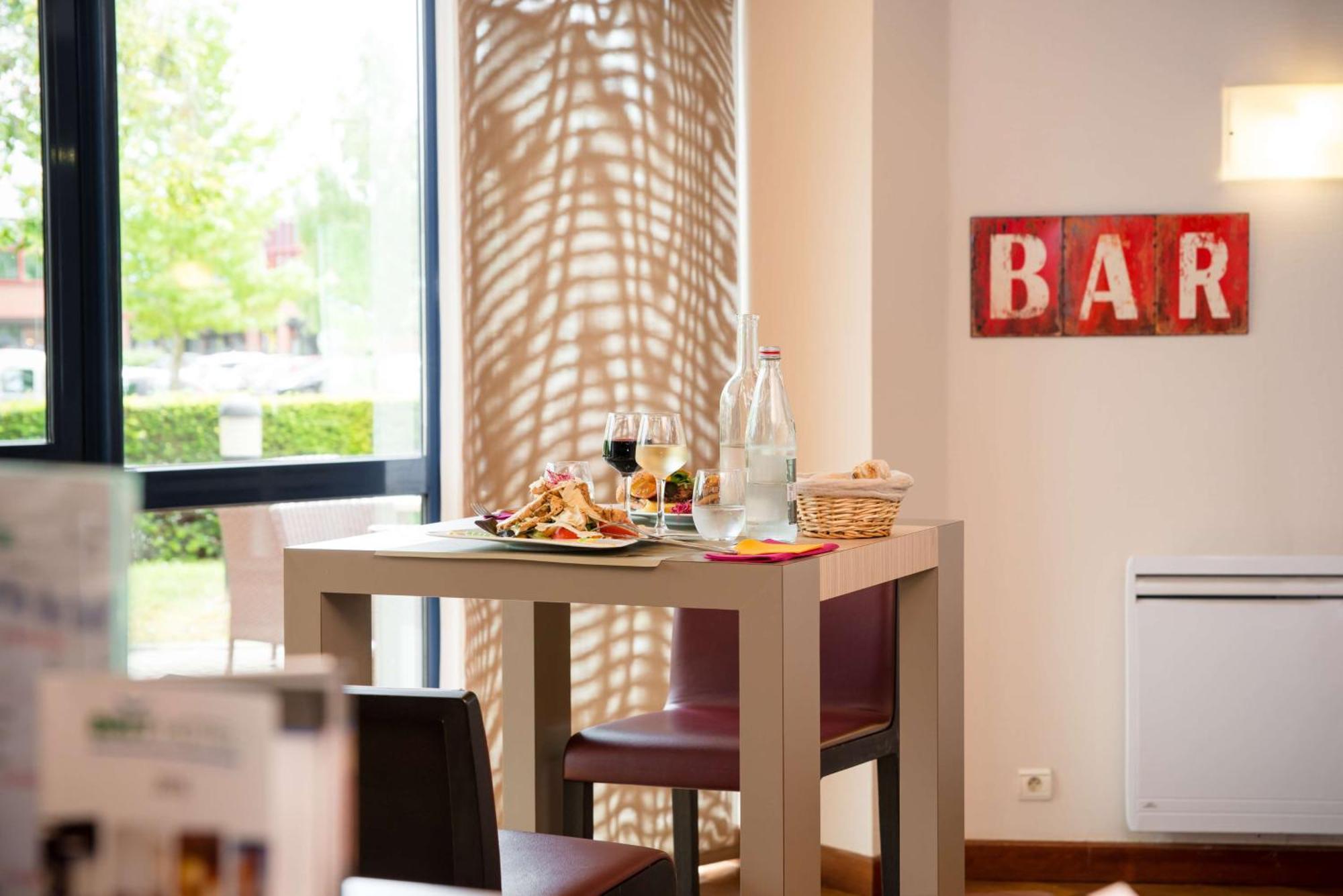 Brit Hotel Rennes St Gregoire - Le Villeneuve Saint-Gregoire  Bagian luar foto