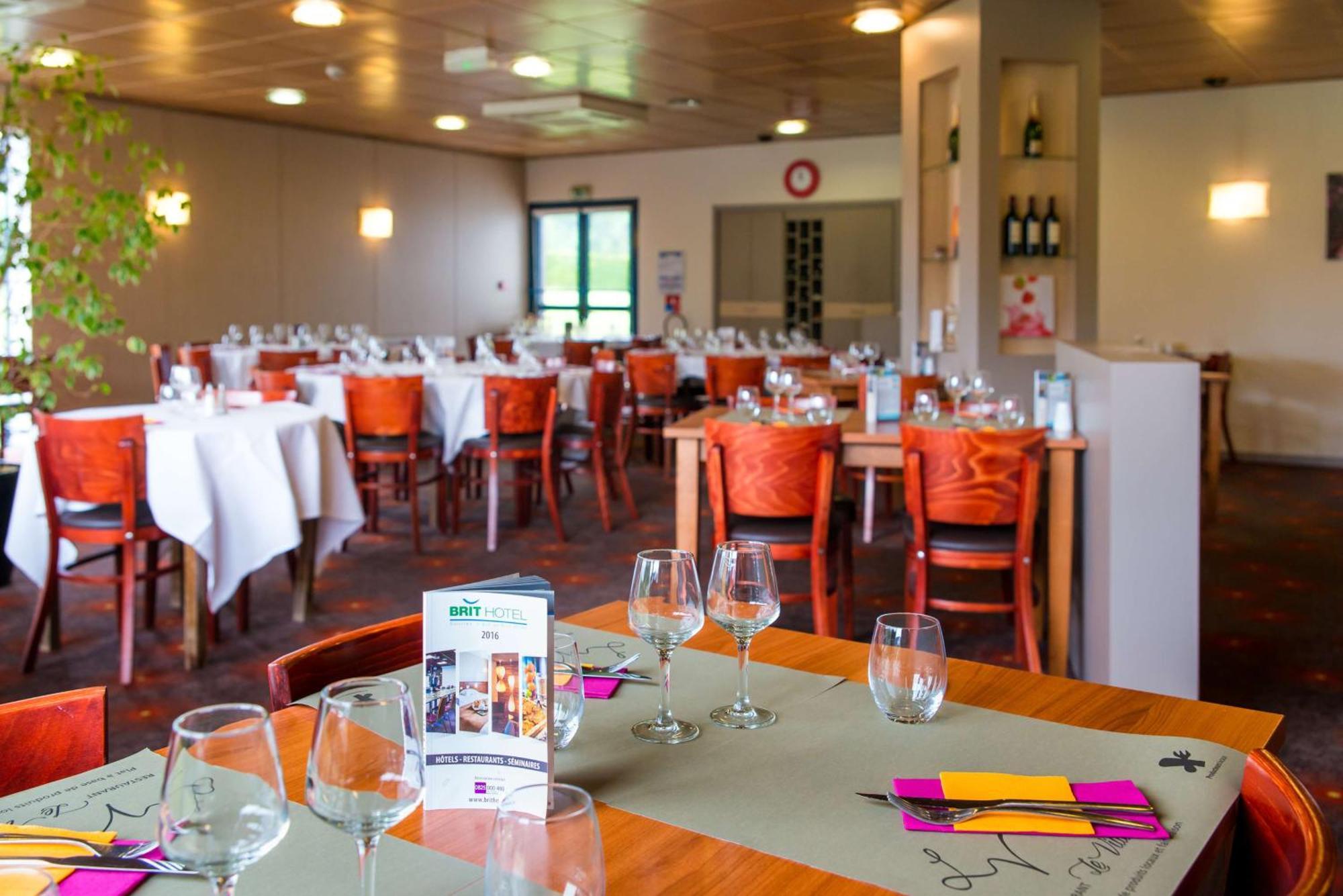 Brit Hotel Rennes St Gregoire - Le Villeneuve Saint-Gregoire  Bagian luar foto