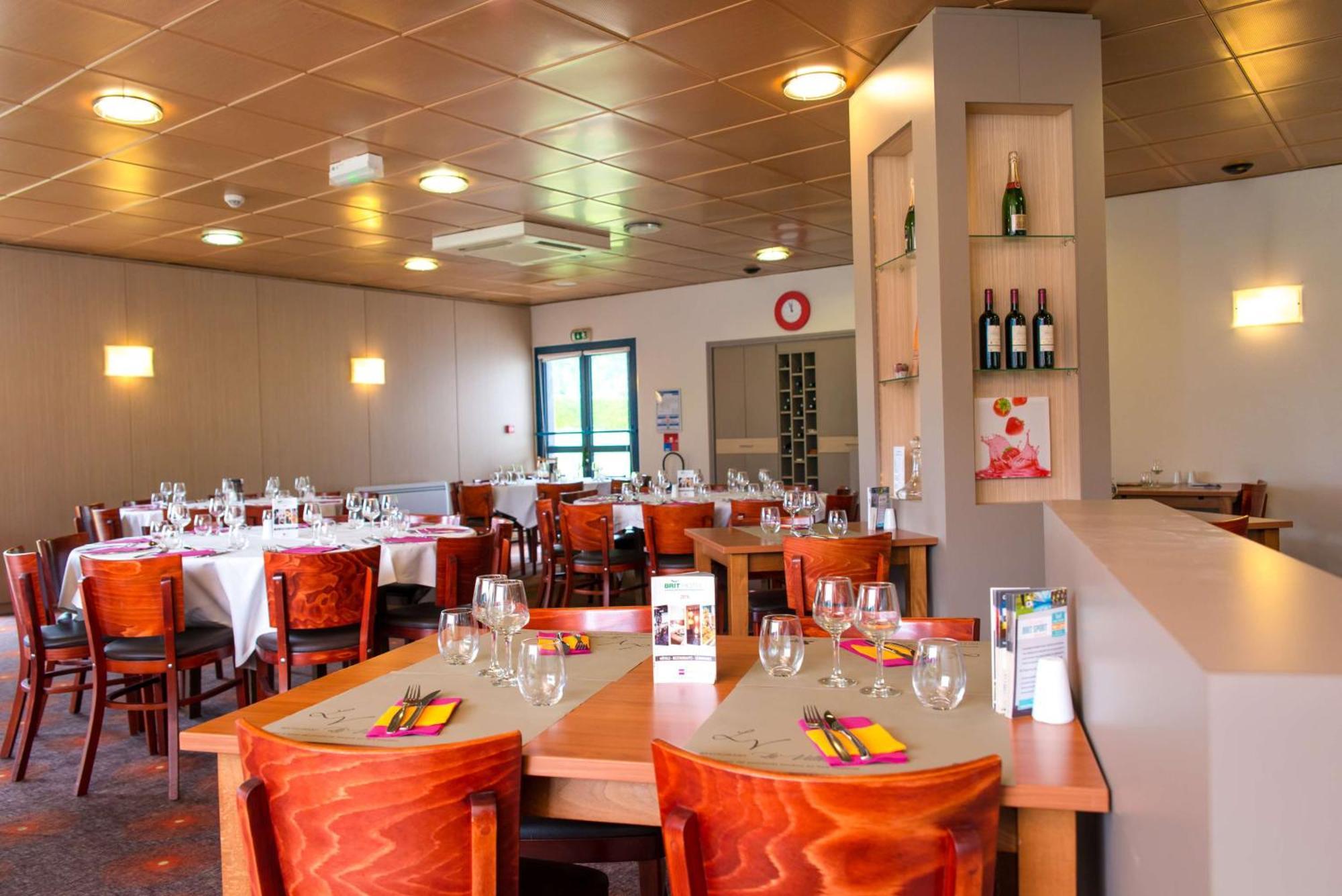 Brit Hotel Rennes St Gregoire - Le Villeneuve Saint-Gregoire  Bagian luar foto