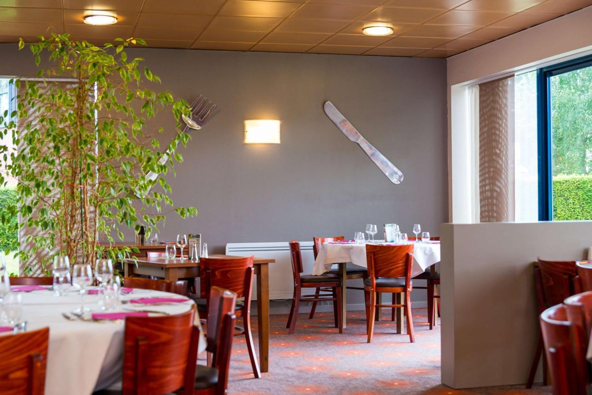 Brit Hotel Rennes St Gregoire - Le Villeneuve Saint-Gregoire  Bagian luar foto