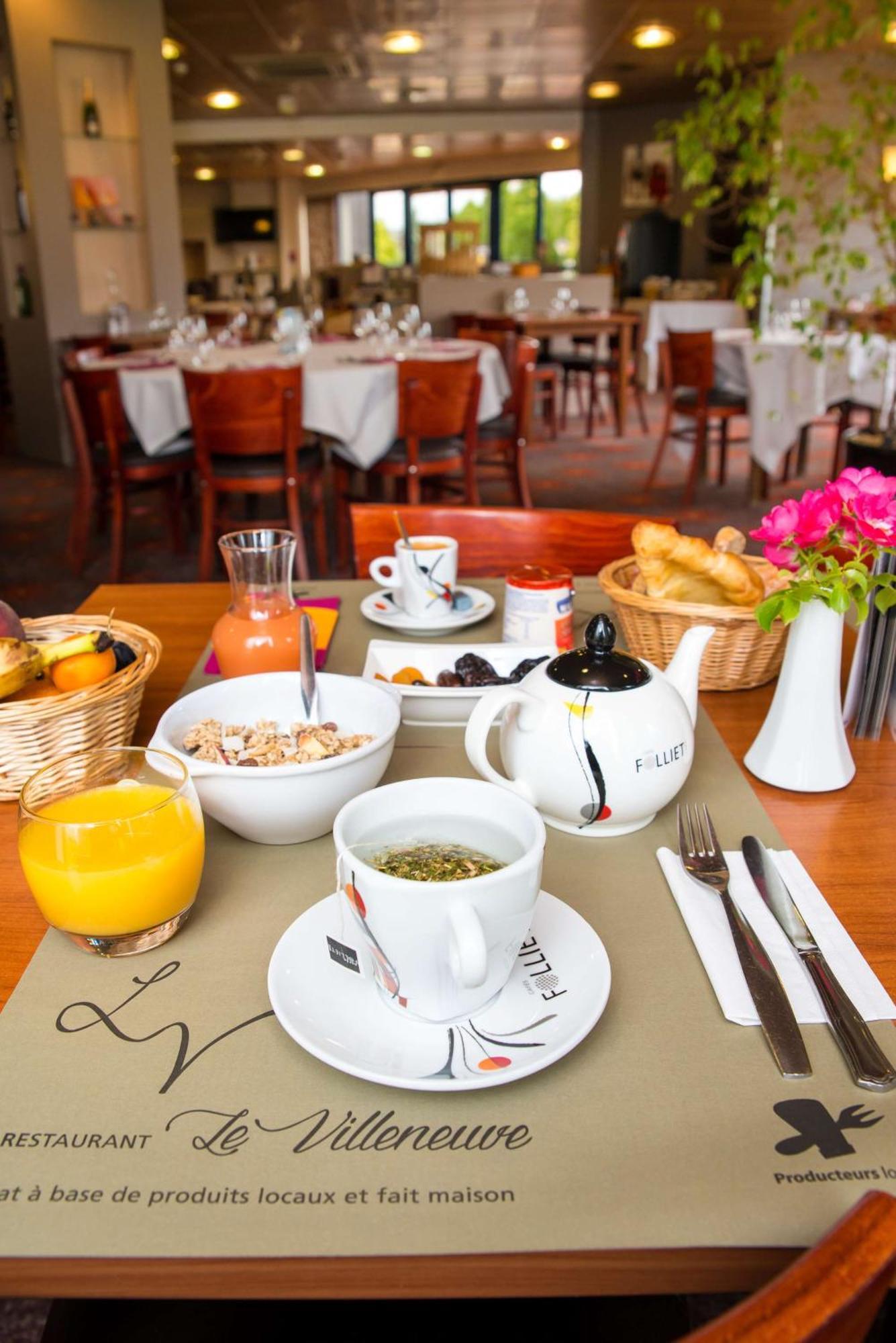 Brit Hotel Rennes St Gregoire - Le Villeneuve Saint-Gregoire  Bagian luar foto