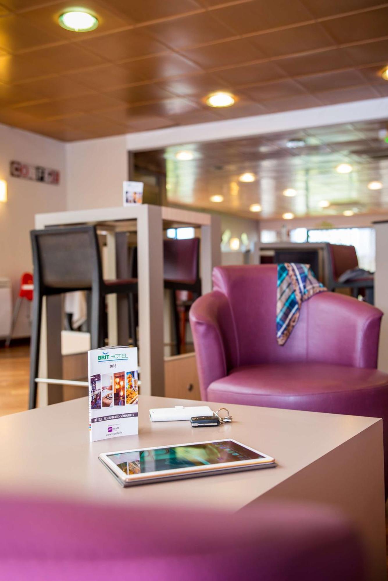 Brit Hotel Rennes St Gregoire - Le Villeneuve Saint-Gregoire  Bagian luar foto